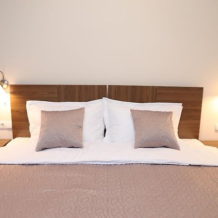 Sky Hotel Дніпро Екстер'єр фото