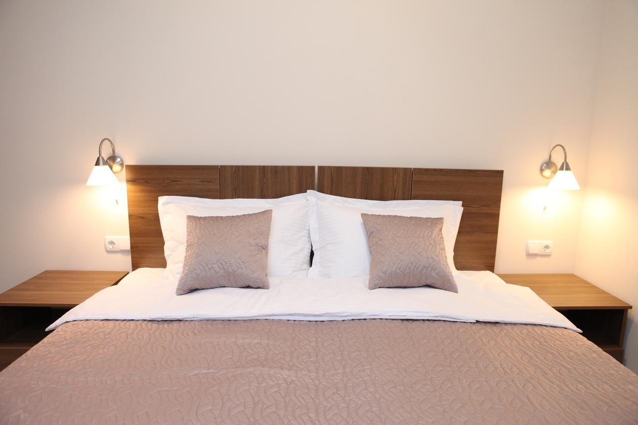 Sky Hotel Дніпро Екстер'єр фото